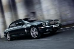 Jaguar XJR #11