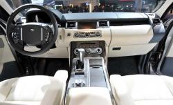 Land Rover LR4 2010 #9
