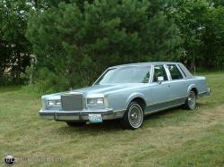 Lincoln Town Car 1984 #9