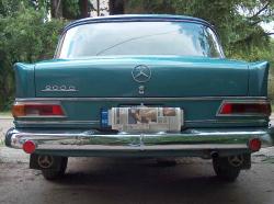 Mercedes-Benz 200 1966 #7