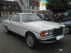 Mercedes-Benz 230 1977 #10