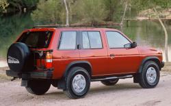 Nissan Pathfinder 1989 #11