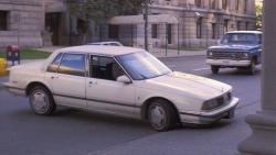 Oldsmobile Delta 88 1987 #14