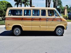 Plymouth Voyager 1977 #14