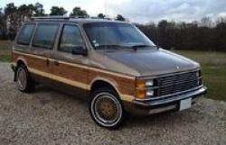 Plymouth Voyager 1988 #9