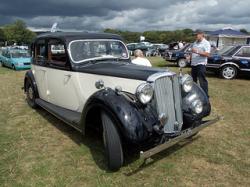 Rover 14 1947 #12
