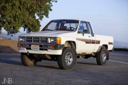 Toyota Pickup 1986 #6