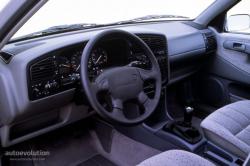 Volkswagen Passat 1993 #13