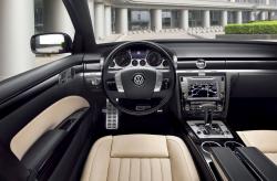 Volkswagen Phaeton #8