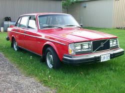 Volvo 240 1982 #8
