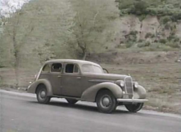 1935 Oldsmobile Model L-35