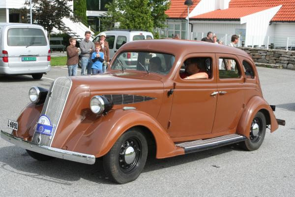 1936 Nash 400