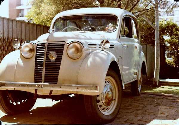 1949 Renault Juvaquatre