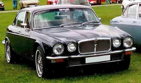 1974 Jaguar XJ12