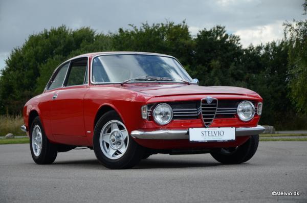 Alfa Romeo Giulia 1966 #3