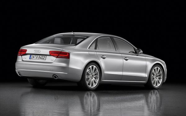 Audi A8 2011 #1
