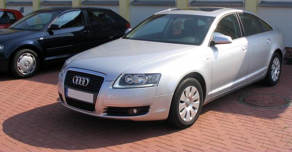 Best qualities of Audi 2006 Q7 on the road 