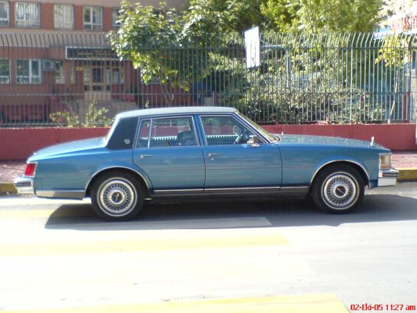 Cadillac DeVille 1977 #5