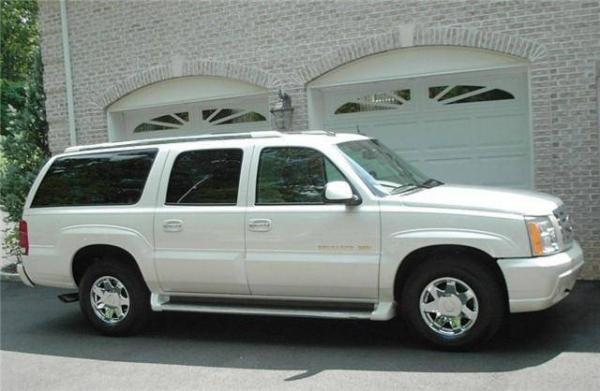 Cadillac Escalade ESV 2004 #2