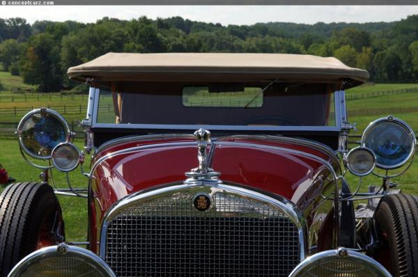 Cadillac Fleetwood 1928 #2