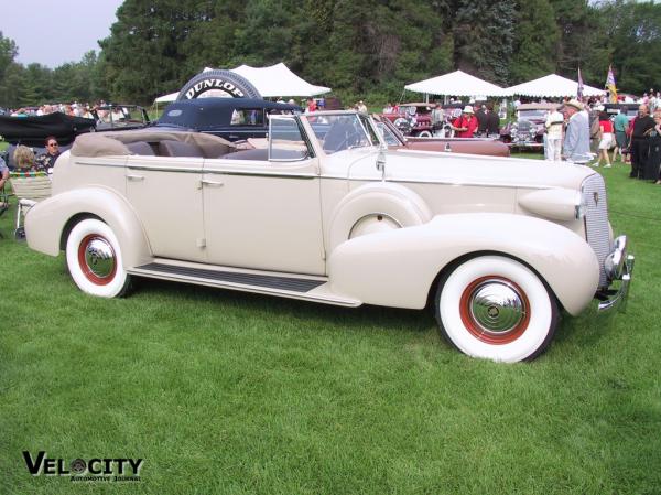 Cadillac Series 70 1937 #2