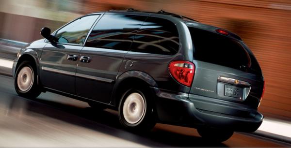 Chrysler Town and Country 2006 #3