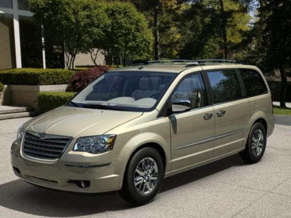 Chrysler Town and Country 2008 #2