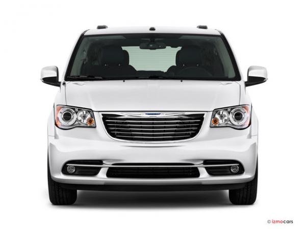 Chrysler Town and Country 2012 #3