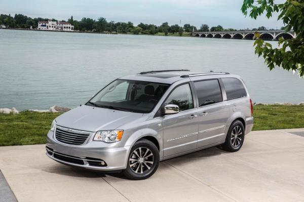 Chrysler Town and Country 2014 #3