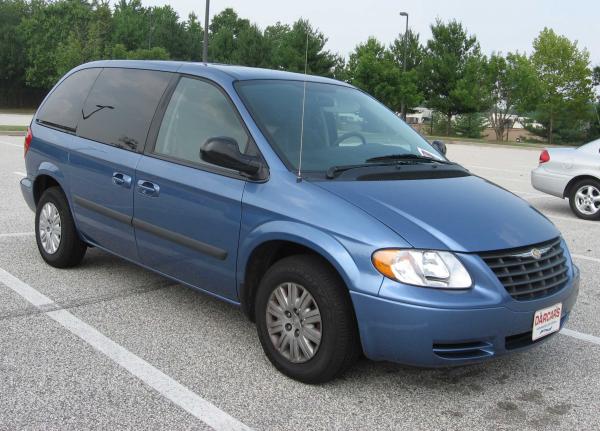 Chrysler Town & Country #4