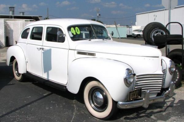 Chrysler Traveler 1940 #2