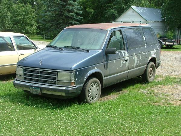 Dodge Caravan 1990 #1