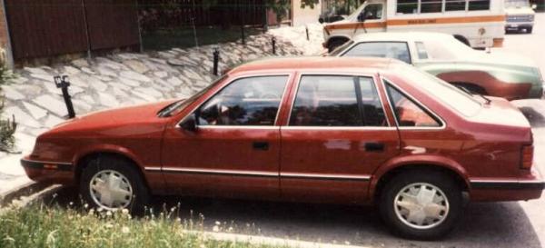 Dodge Lancer 1985 #4