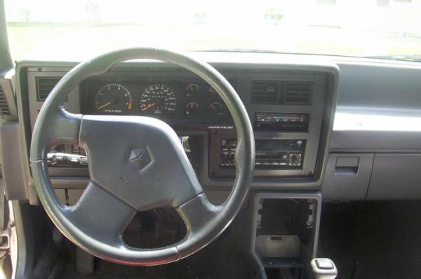 Dodge Lancer 1988 #4