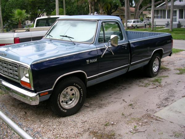 Dodge Pickup 1984 #4