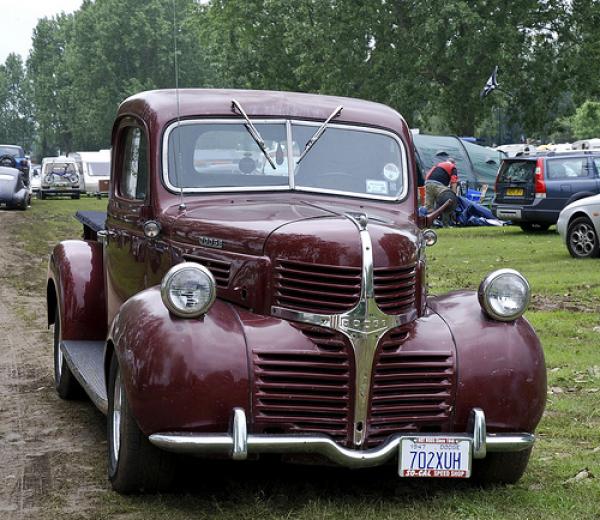 Dodge Screen 1947 #5