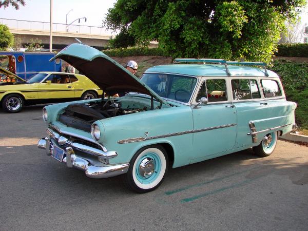 1954 Ford Country - Information and photos - MOMENTcar