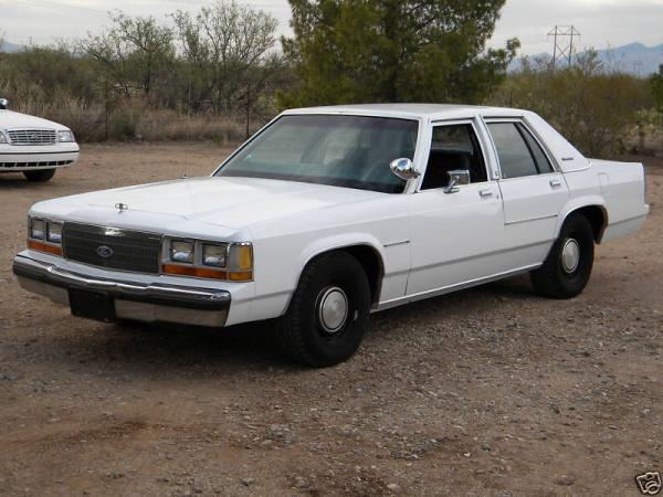 Ford Crown Victoria 1989 #4