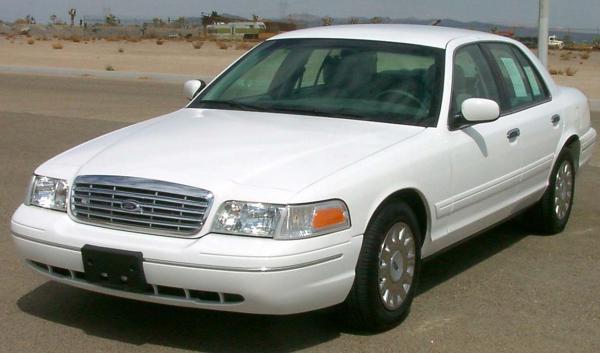 Ford Crown Victoria 2011 #3