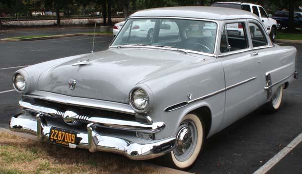 Ford Customline 1953 #2