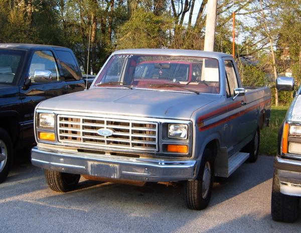 Ford F150 1982 #2