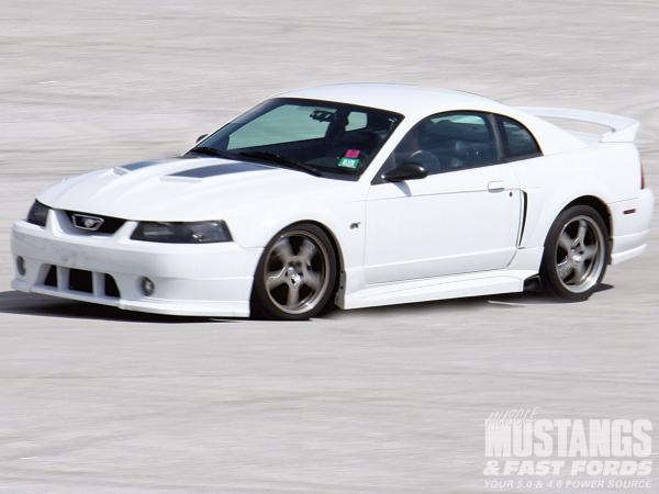 Ford Mustang 2001 #2