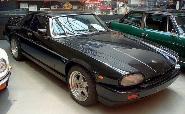 Jaguar XJ12 1975 #3