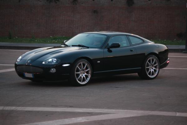 Jaguar XKR 2000 #1