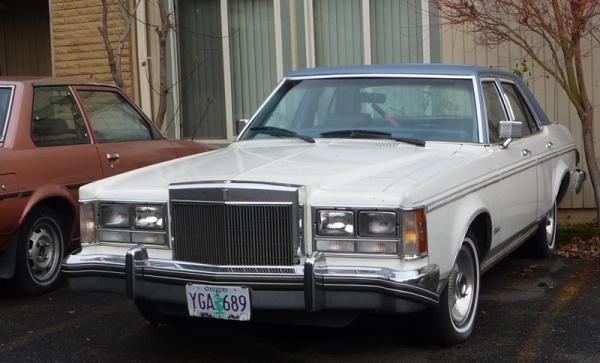 Lincoln Versailles 1977 #2