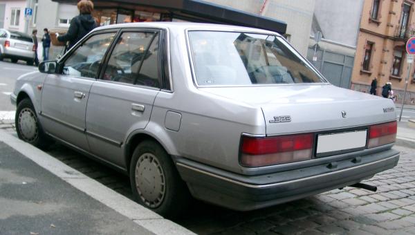 Mazda 323 1987 #1