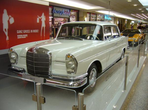 Mercedes-Benz 300SE 1961 #1