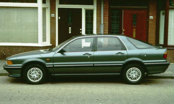 Mitsubishi Galant 1989 #3