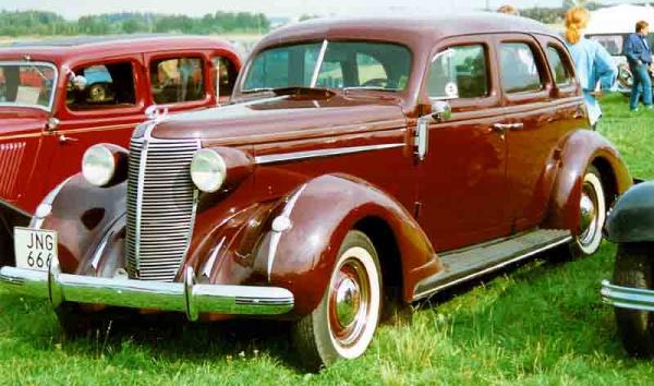Nash Lafayette 400 1937 #4