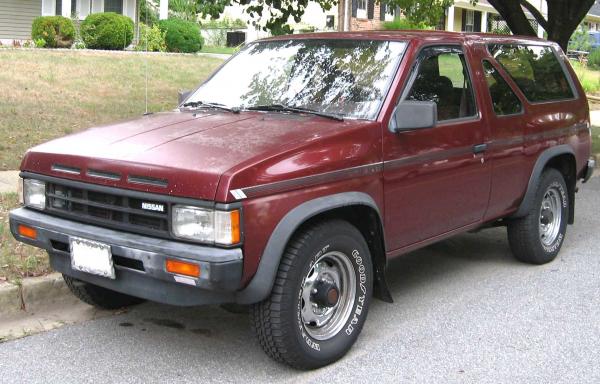 Nissan Pathfinder 1989 #2